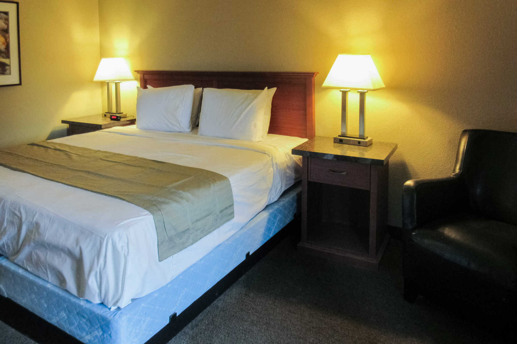 Rodeway Inn & Suites Portland - Jantzen Beach Habitación foto