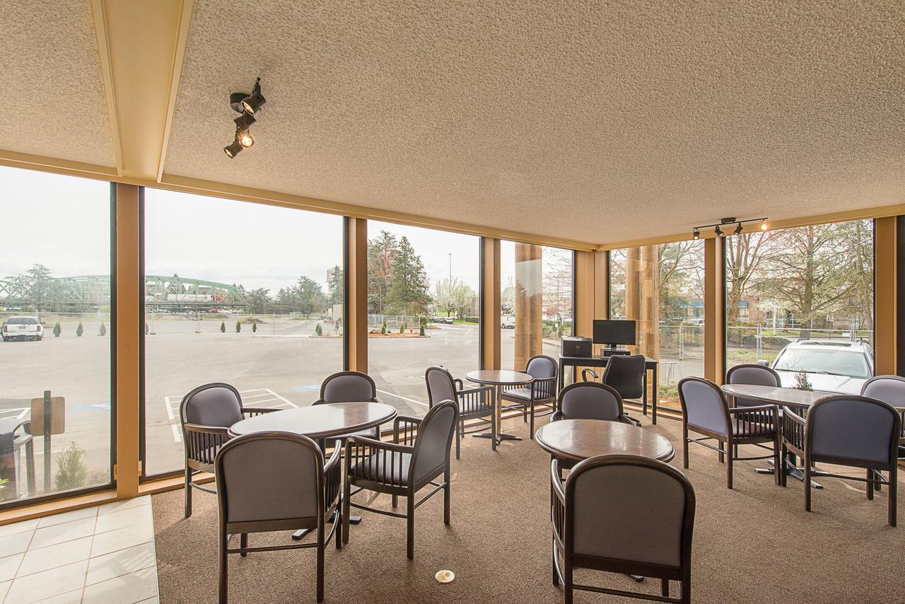 Rodeway Inn & Suites Portland - Jantzen Beach Exterior foto